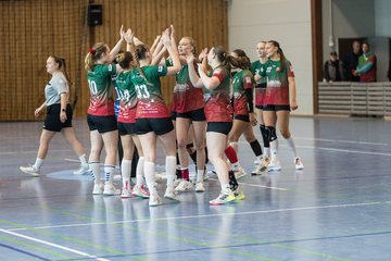 Bild 38 - wAJ HSG Kremperheide/Muensterdorf - HSG Herzhorn/Kollmar/Neuendorf : Ergebnis: 31:34